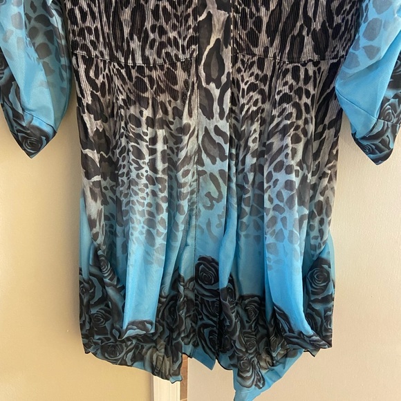 Saint Gil Animal Print dress with Blue Accents button front Medium - Picture 5 of 10